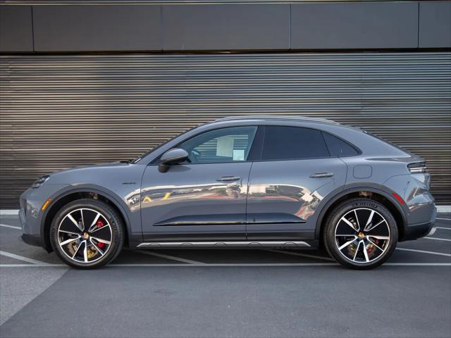 2025 Porsche Macan Electric 4S
