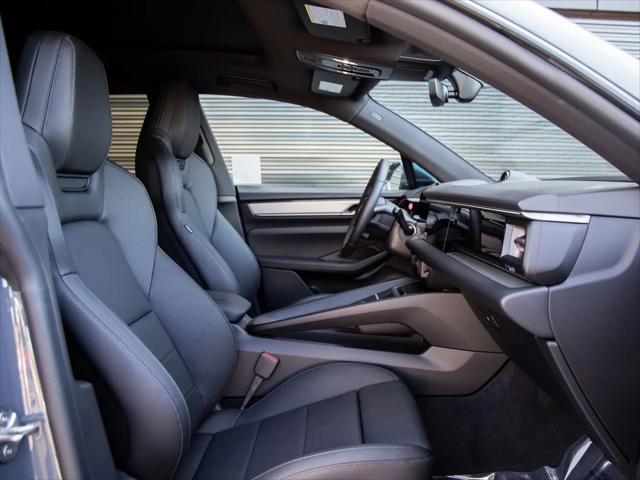 2025 Porsche Macan Electric 4S