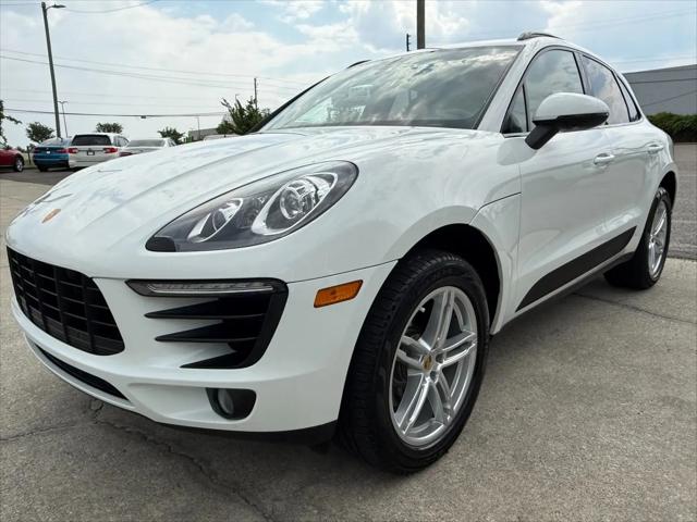 2017 Porsche Macan Macan