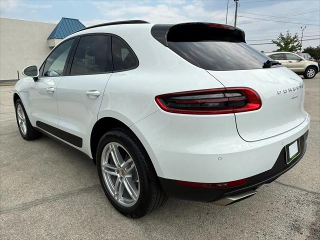 2017 Porsche Macan Macan