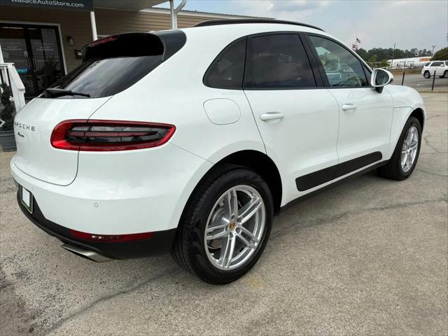 2017 Porsche Macan Macan