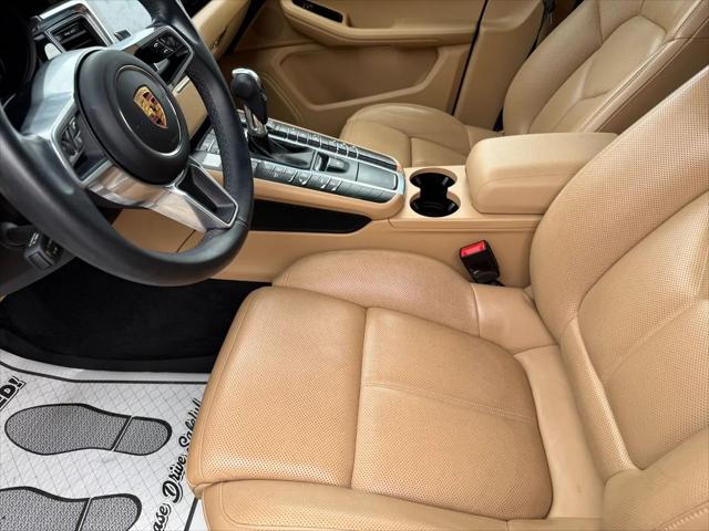2017 Porsche Macan Macan