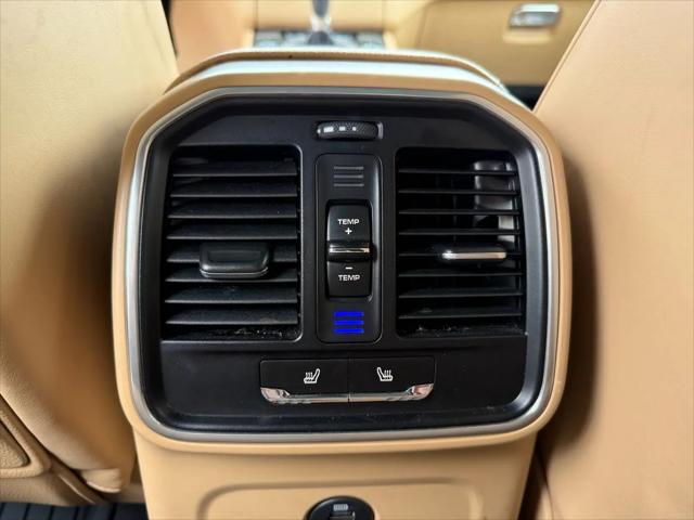 2017 Porsche Macan Macan