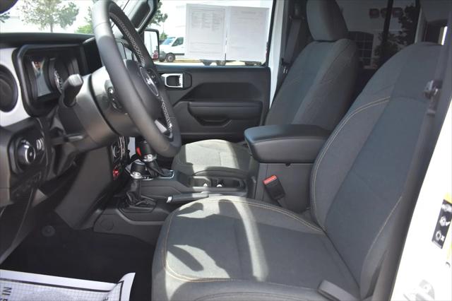 2025 Jeep Wrangler 4-Door Willys 4x4