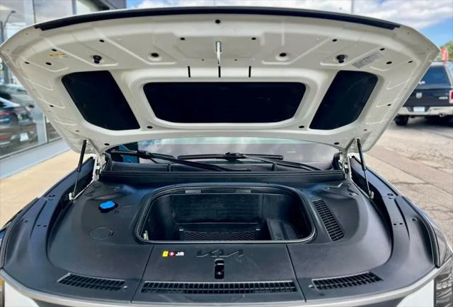 2024 Kia EV9 Light Long Range