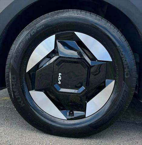 2024 Kia EV9 Light Long Range