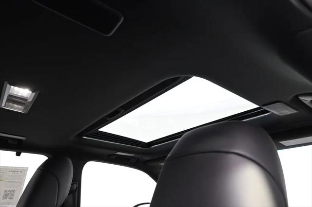 2025 Lexus LX Overtrail