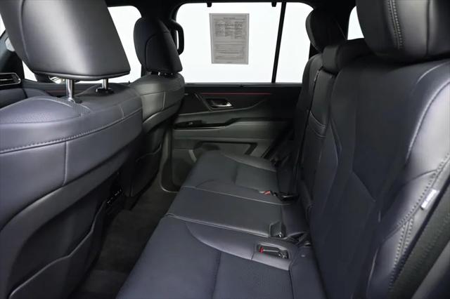 2025 Lexus LX Overtrail