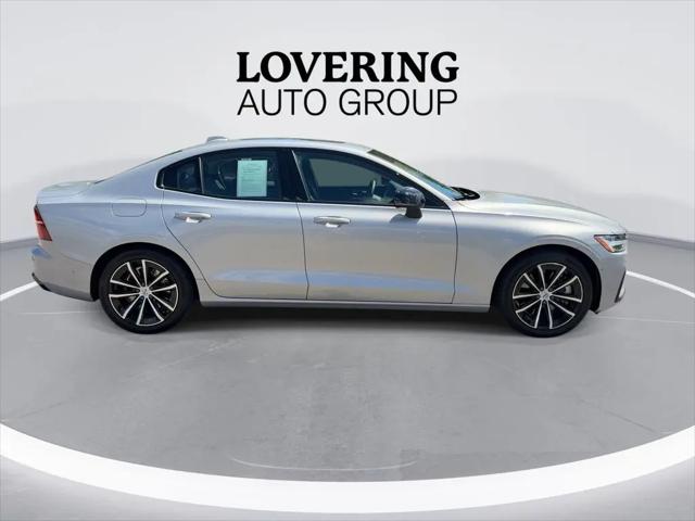 2025 Volvo S60 T8 Plus