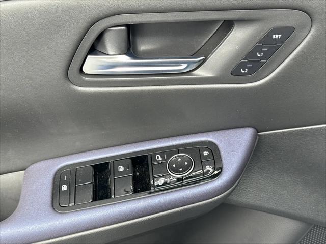 2026 Nissan LEAF PLATINUM+