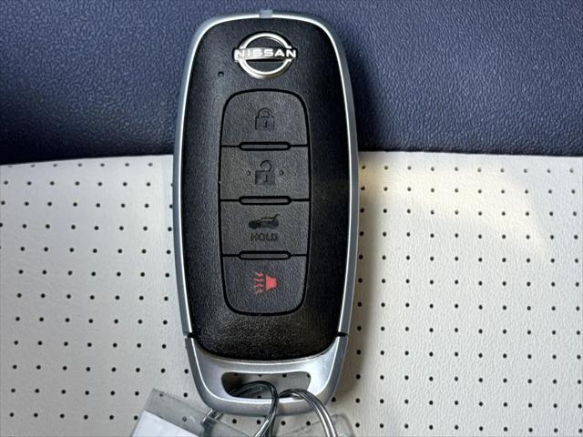 2026 Nissan LEAF PLATINUM+
