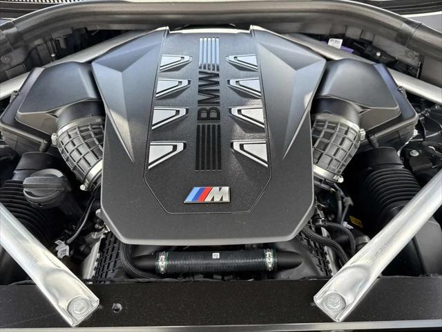 2027 BMW X6 M60i