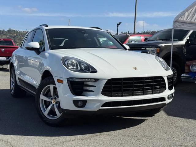 2017 Porsche Macan Macan