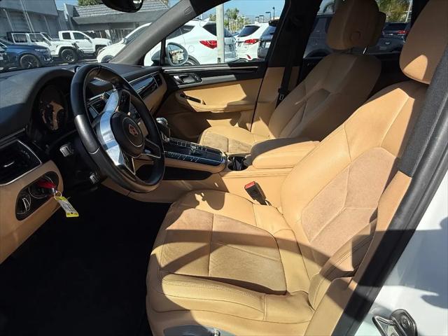 2017 Porsche Macan Macan