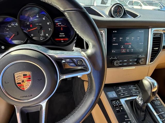 2017 Porsche Macan Macan