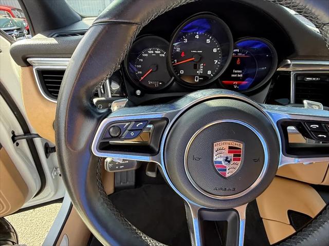 2017 Porsche Macan Macan