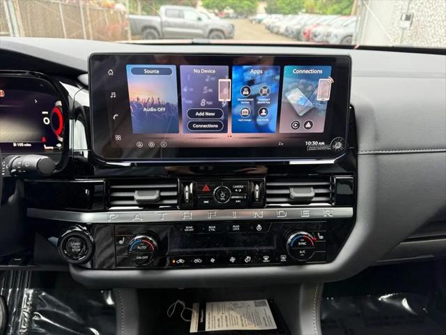 2026 Nissan Pathfinder SL