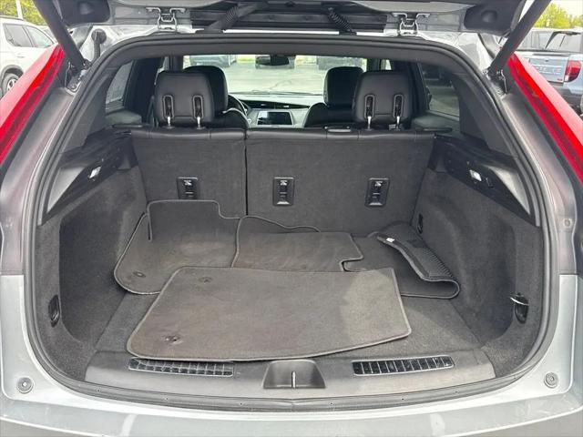 2023 Cadillac XT4 AWD Premium Luxury