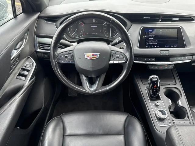 2023 Cadillac XT4 AWD Premium Luxury