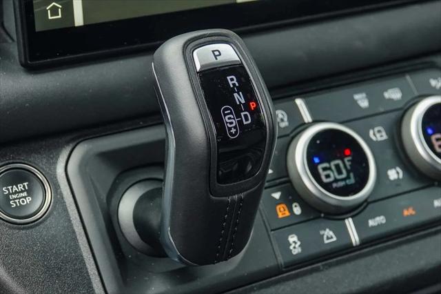 2024 Land Rover Defender 130 P400 X-Dynamic SE