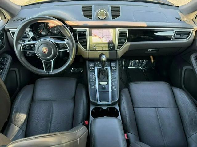 2017 Porsche Macan Macan