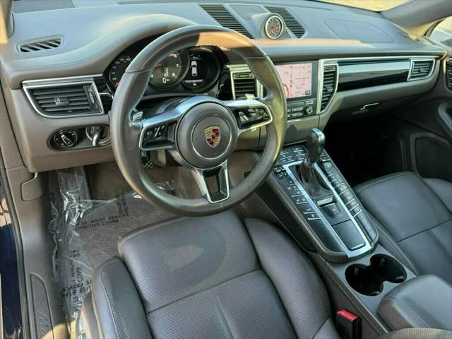 2017 Porsche Macan Macan