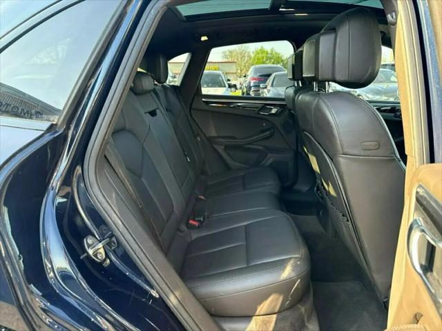 2017 Porsche Macan Macan