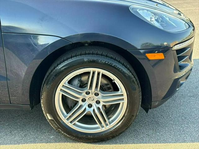 2017 Porsche Macan Macan