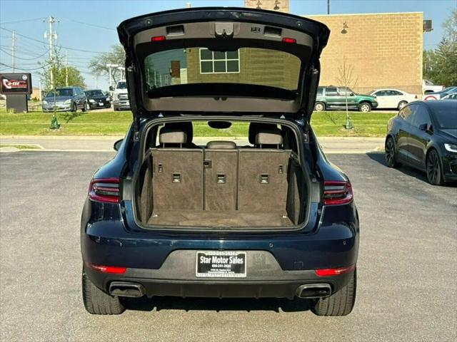 2017 Porsche Macan Macan