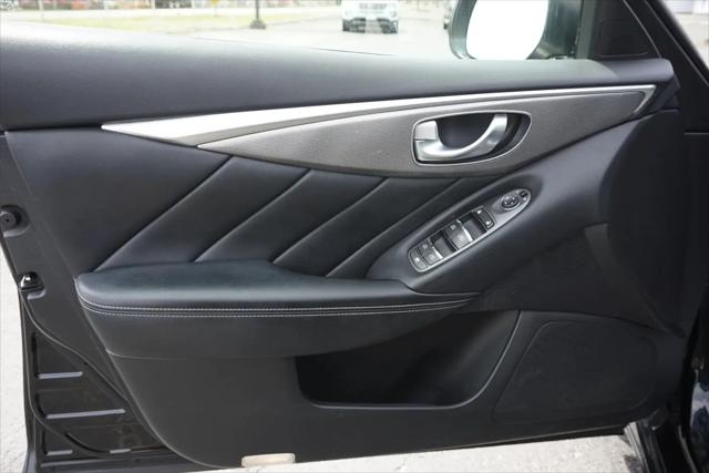 2014 INFINITI Q50 Standard