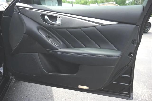 2014 INFINITI Q50 Standard