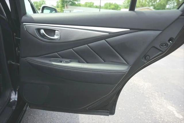 2014 INFINITI Q50 Standard