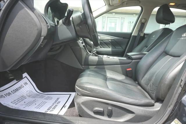 2014 INFINITI Q50 Standard