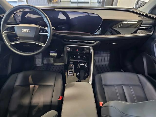 2025 Audi Q5 Premium TFSI quattro S tronic