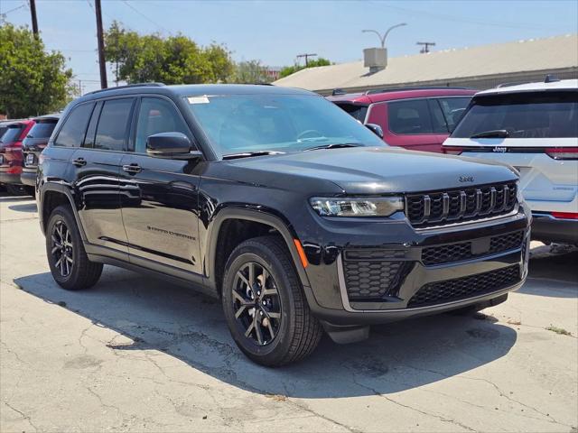2026 Jeep Grand Cherokee Altitude 4x2