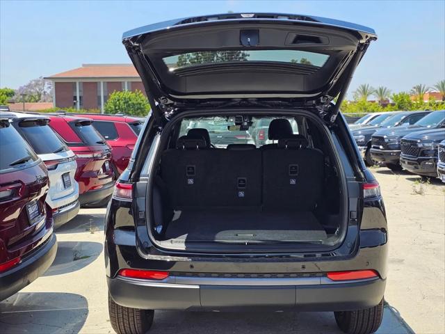 2026 Jeep Grand Cherokee Altitude 4x2