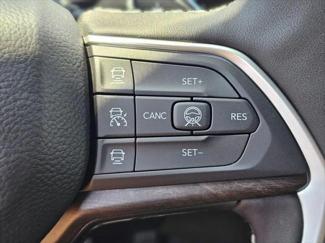 2026 Jeep Grand Cherokee Altitude 4x2