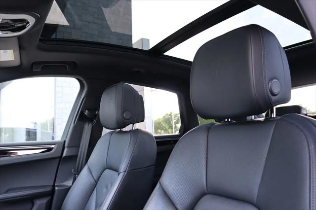 2023 Porsche Macan T