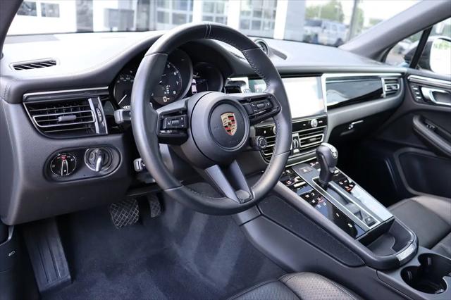 2023 Porsche Macan T