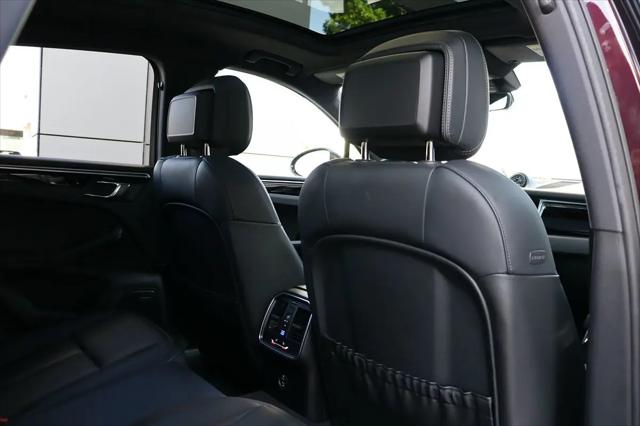 2023 Porsche Macan T