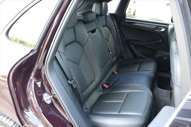 2023 Porsche Macan T