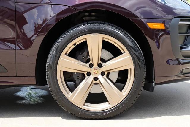 2023 Porsche Macan T