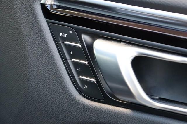2023 Porsche Macan T