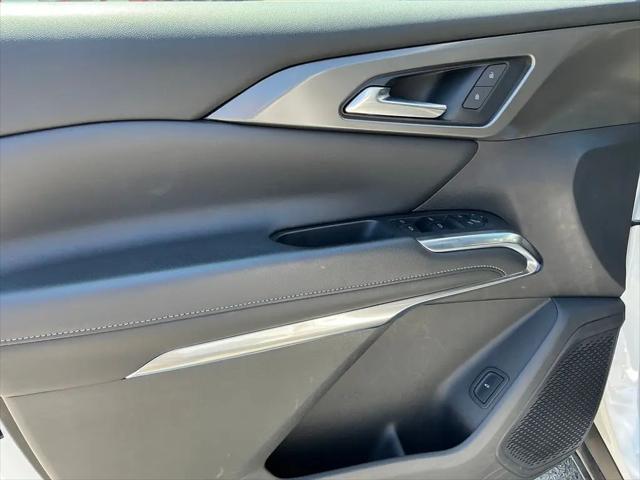 2024 Chevrolet Traverse FWD LT