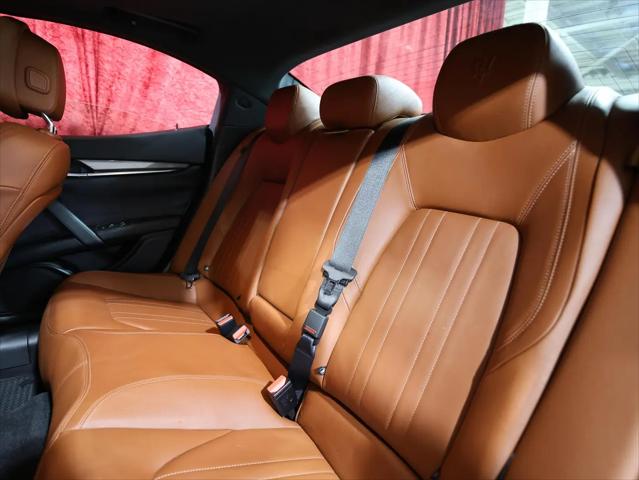 2018 Maserati Ghibli Standard