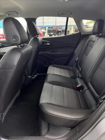2025 Chevrolet Trax FWD LT