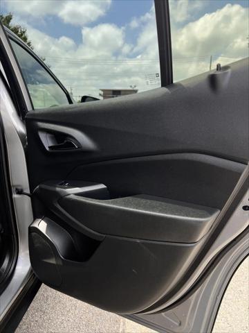 2025 Chevrolet Trax FWD LT