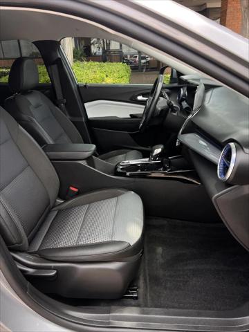 2025 Chevrolet Trax FWD LT