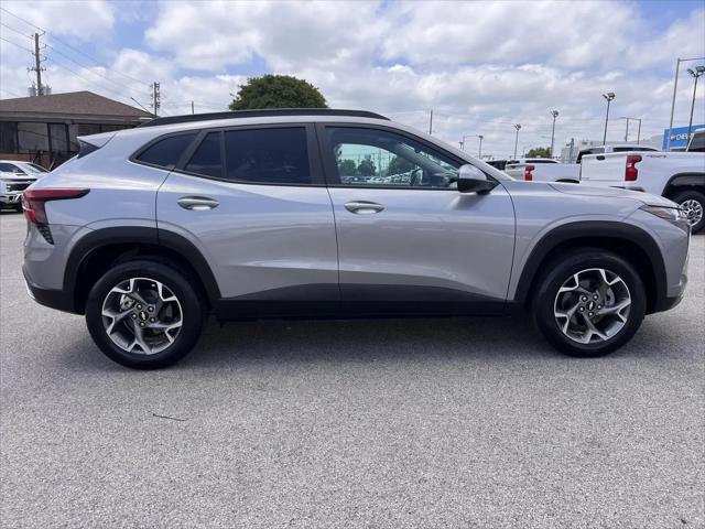 2025 Chevrolet Trax FWD LT