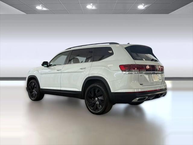 2026 Volkswagen Atlas SE with Technology